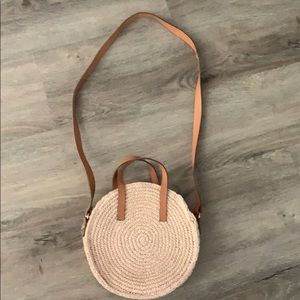 Blush/nude Straw round bag